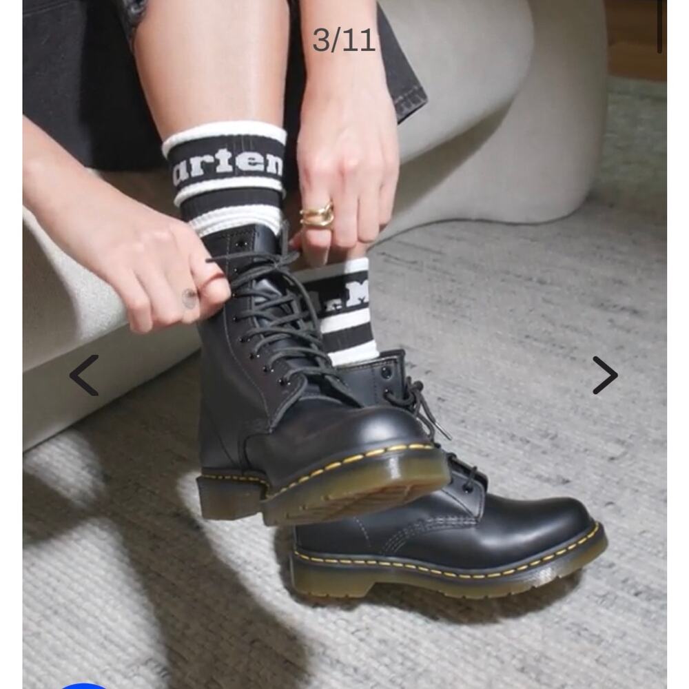 Dr. Martens Black Leather 1460 Combat Boots Women’s Size 7 (EU 38)